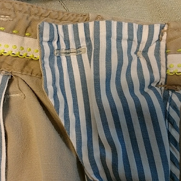 American Eagle Shorts - Picture 6 of 7